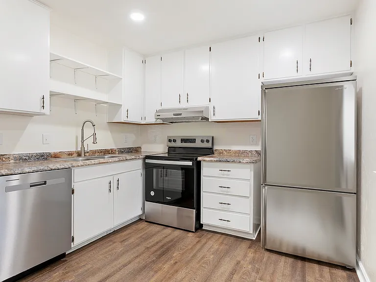 2150 Corinne St #B — Photo 9