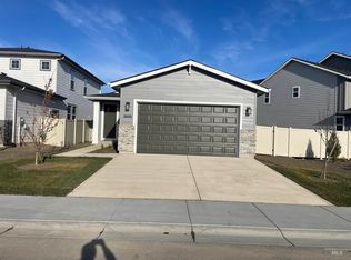 5600 W Aralia Dr, Meridian, ID 83646