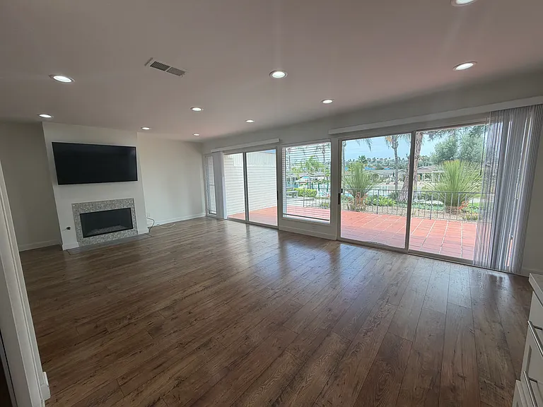 1424 La Linda Dr — Photo 12