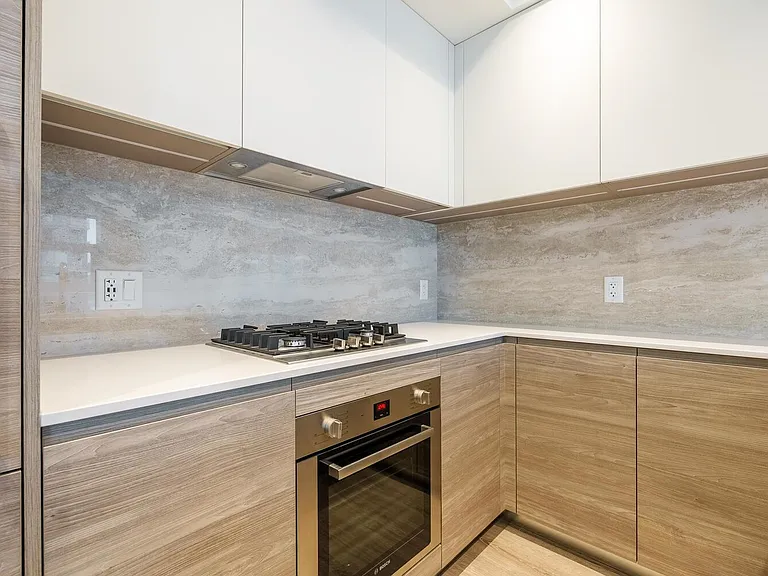 680 Quayside Dr #605 — Photo 5