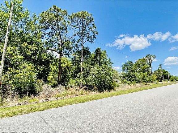 4th image of 1924 S Avon Estates Blvd