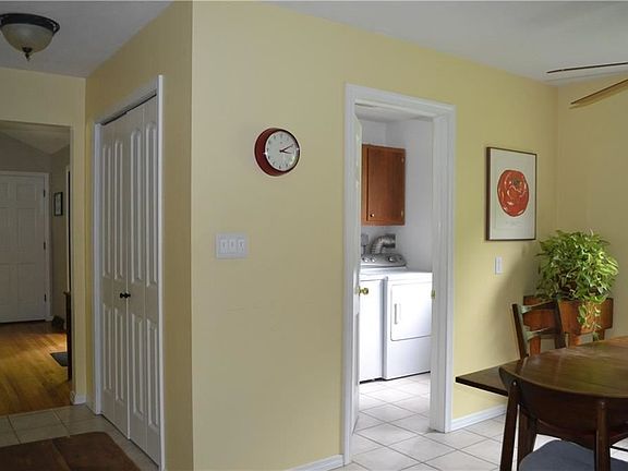 4th image of 511 Standish Dr