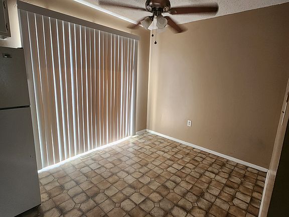 3rd image of 1310 E North St #24