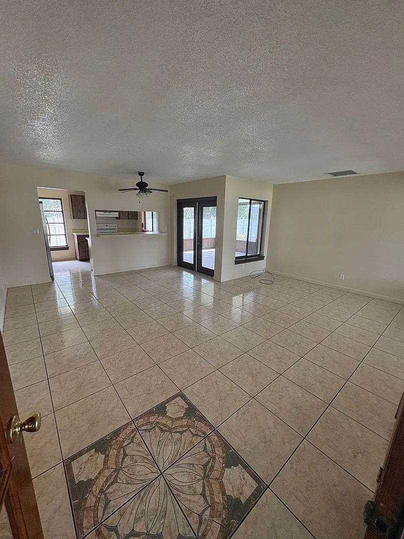 Prime Poinciana Location! Charming 2-Bedroom Home with Screened Patio & Exceptional Value! — Photo 3