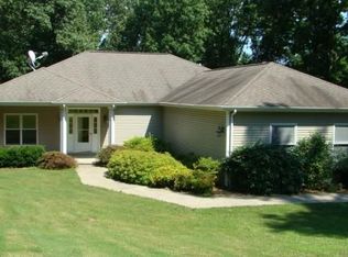 424 Summerfield Dr, Cadiz, KY 42211