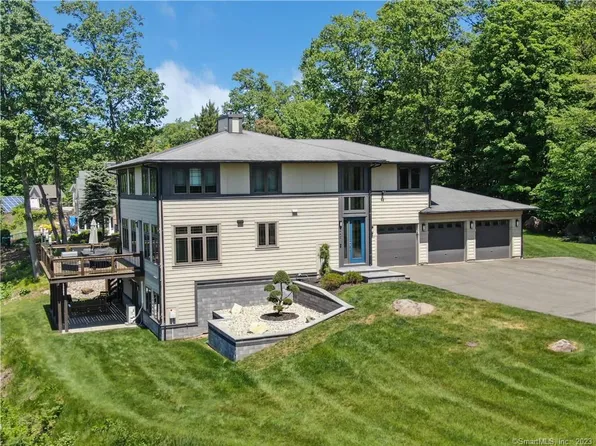 445 Copper Ridge Road, Southington, CT 06489