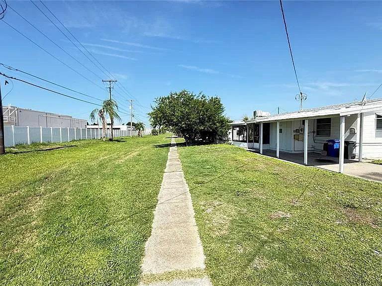 1528 Council Dr — Photo 3