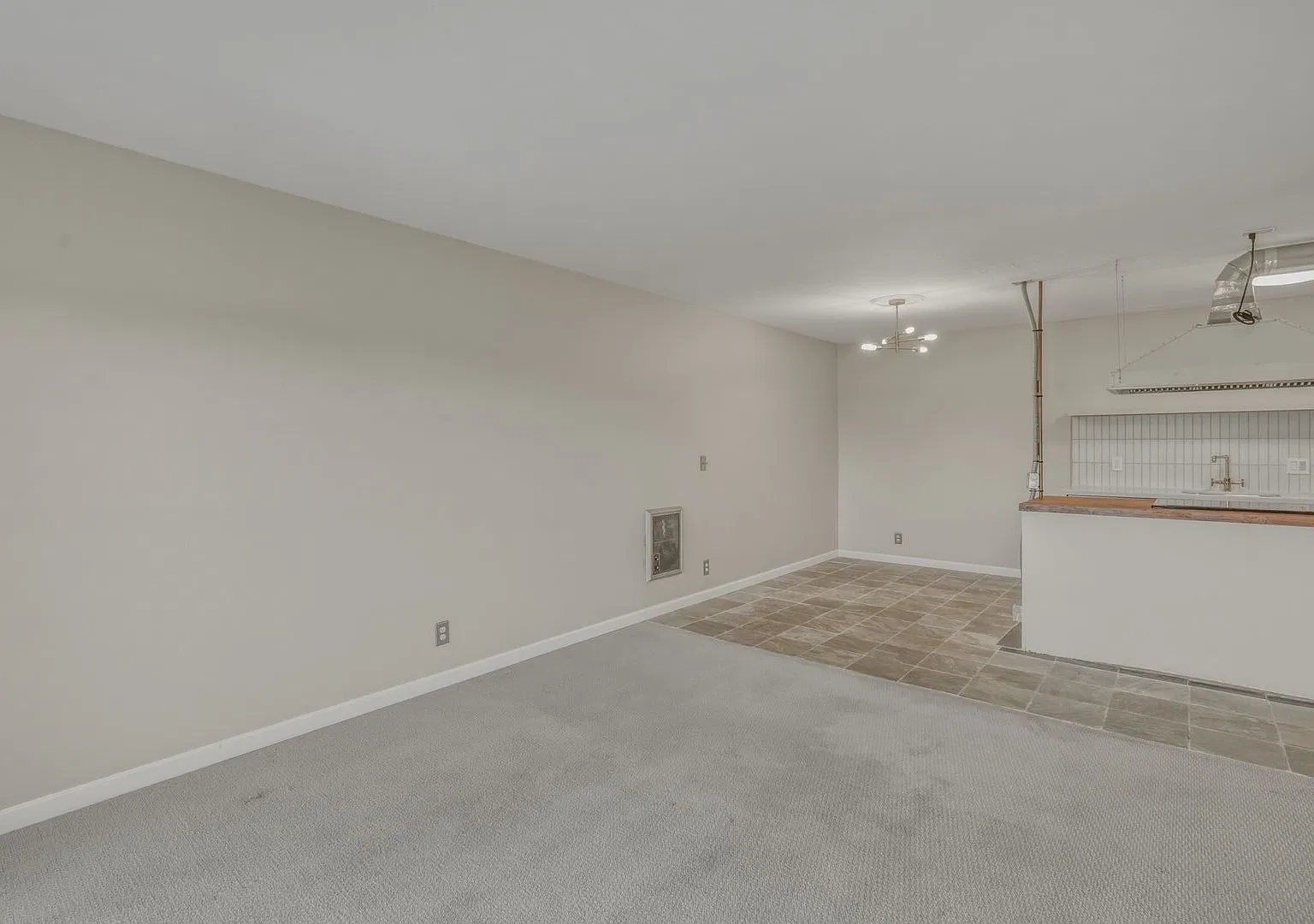 Updated 1-Bedroom Condo w/ Custom Kitchen, Built-In Office & Pool — Photo 4