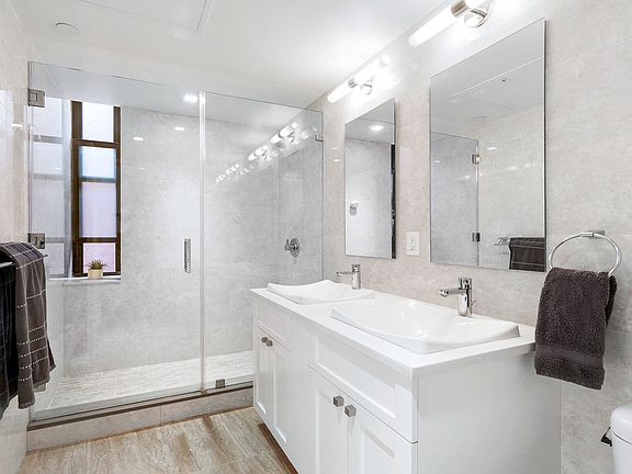5th image of 133 Mulberry St APT 5B