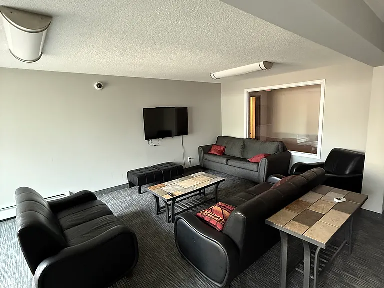 333 8th St SE #205 — Photo 5