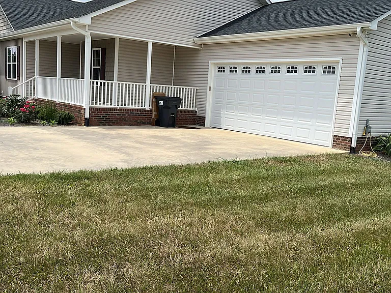 118 Portman Ln — Photo 3