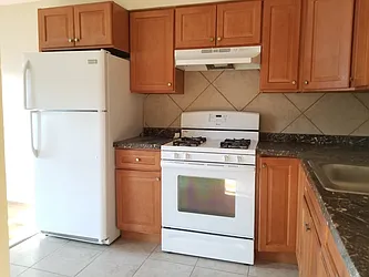 Rented by NYLA Realty