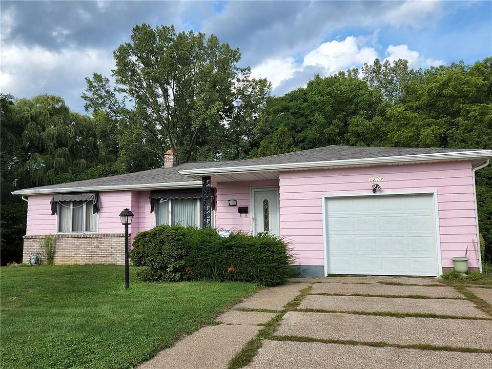 1st image of 3217 Regis Dr