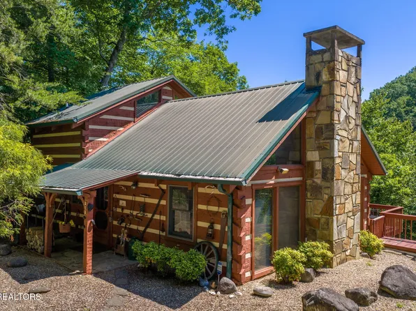 218 Freedom Ln, Gatlinburg, TN 37738