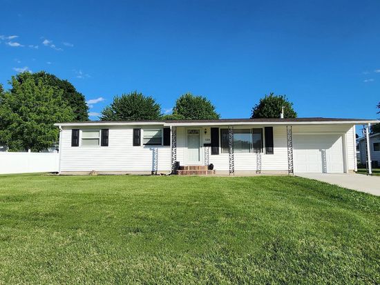 1204 NE 2nd St, Washington, IN 47501