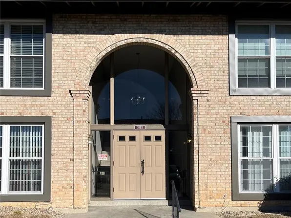 3159 Carefree Ln APT H, Florissant, MO 63033
