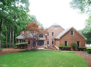 390 Birkdale Dr, Fayetteville, GA 30215