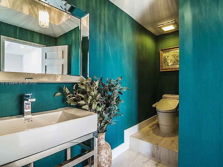 3500 Island Blvd #DPH01 — Photo 11