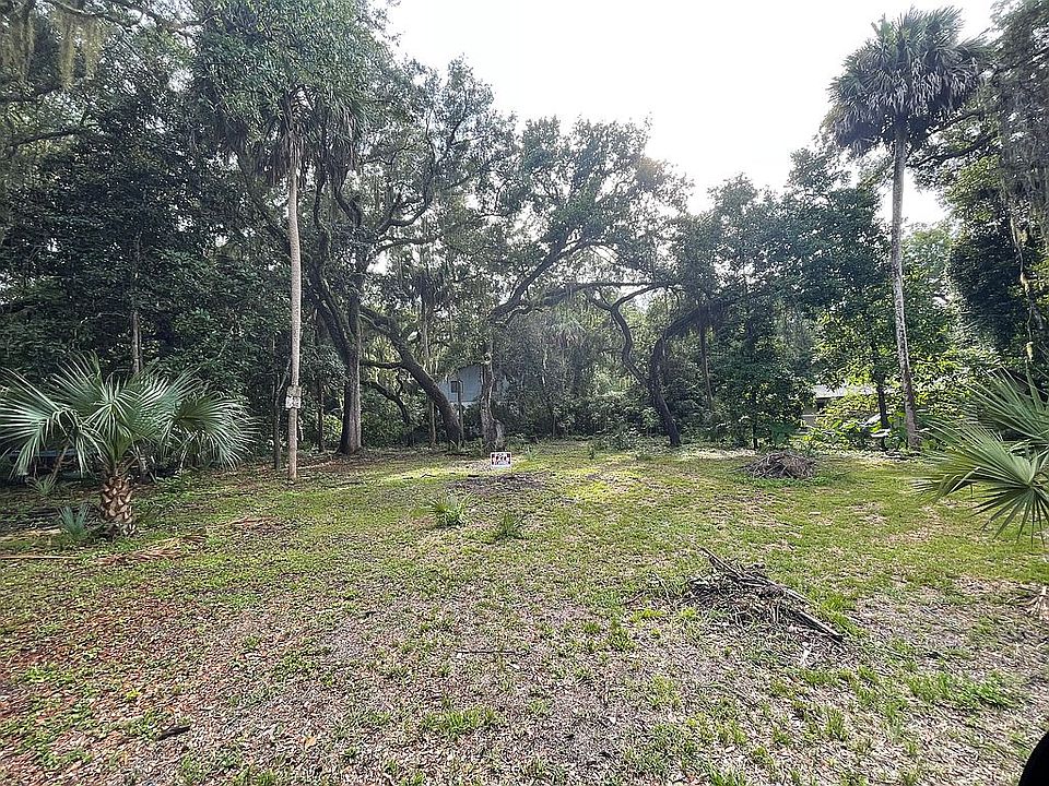 1st image of 4 Dawson Dr