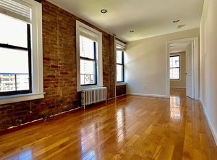 213 E 76th St #6A, New York, NY 10021