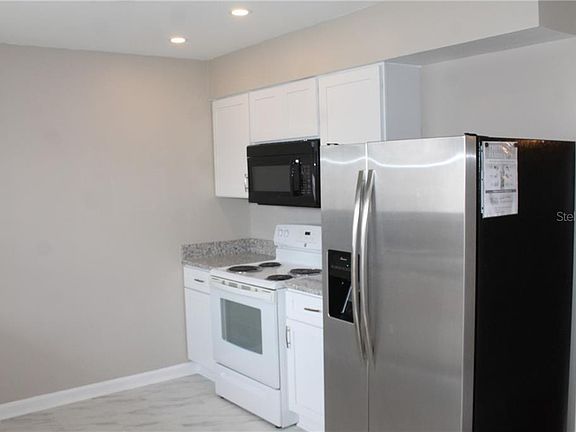 2nd image of 1312 Burbank Ct