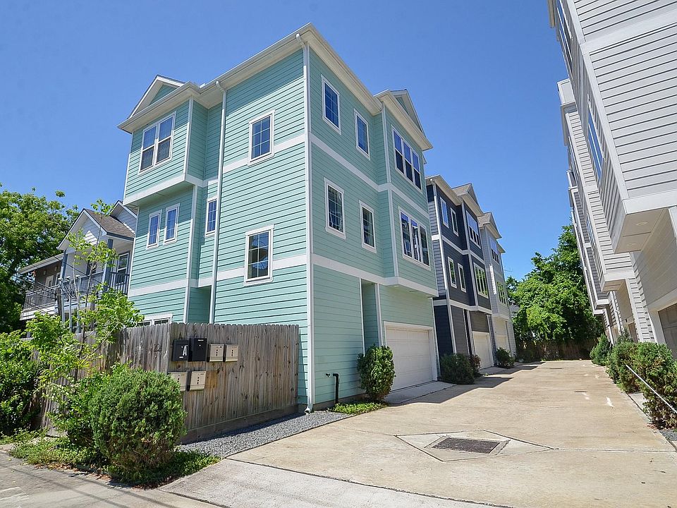 1st image of 204 Burr St #G