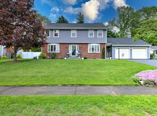 25 Bittersweet Ln, Berlin, CT 06037