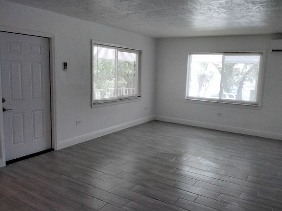 5th image of 833 Bonito Ln Unit 4