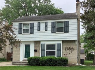 10745 Talbot Ave, Huntington Woods, MI 48070