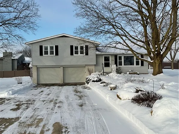 104 Wayne Ave, Creston, OH 44217