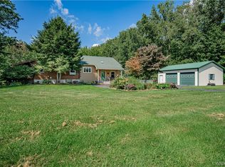 3150 Checkered Tavern Rd, Gasport, NY 14067