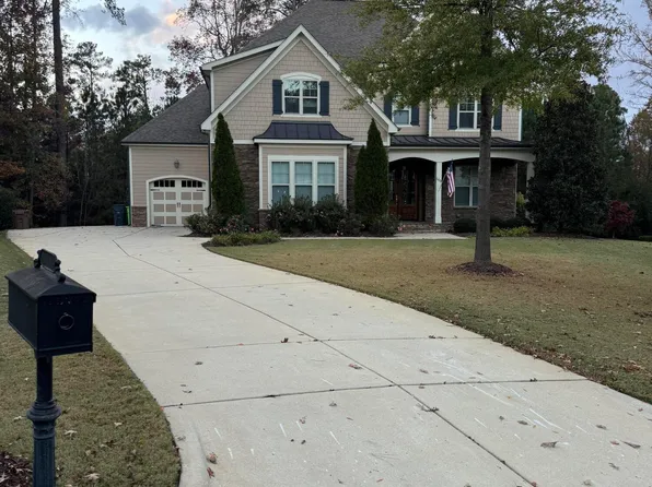 100 Marsh Barton Dr, Holly Springs, NC 27540