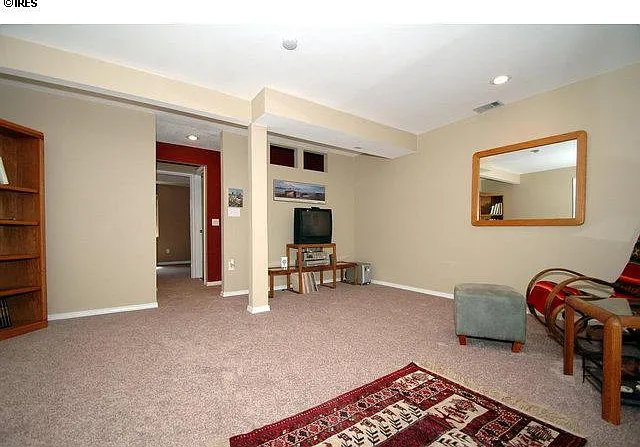 462 Fillmore Ct — Photo 8