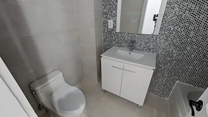 Rented by Compass | media 14