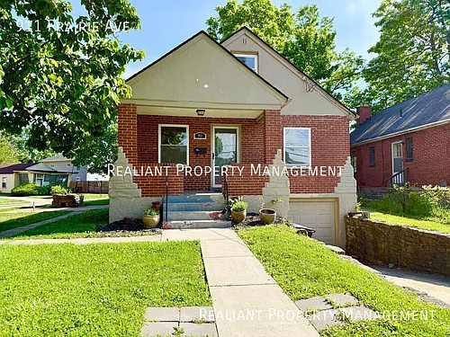 911 Prairie Ave Photo 1