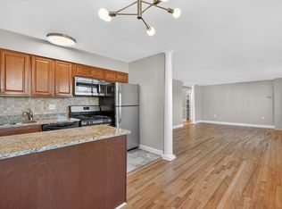 1200 S Arlington Ridge Rd APT 504, Arlington, VA 22202
