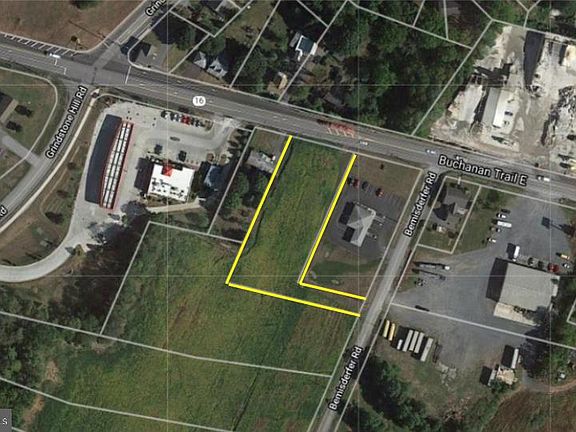 3rd image of 1028 Buchanan Trl E