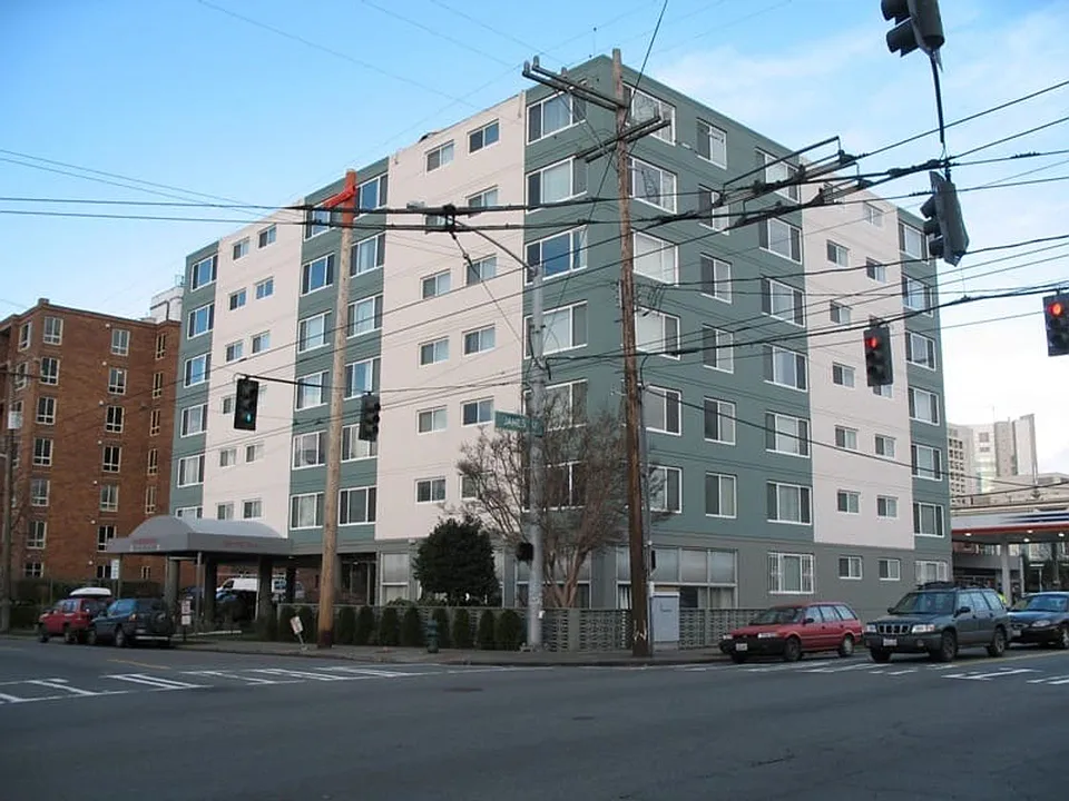 600 Ninth