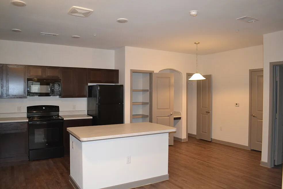 Majestic Ranch Apartment Homes — Photo 1