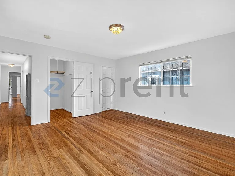 365 S 38th St — Photo 24