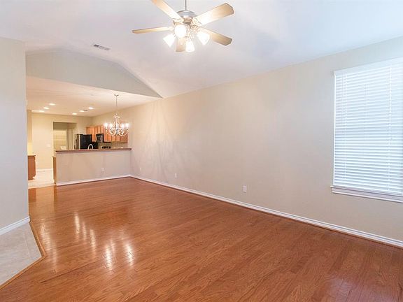 4th image of 2601 Marsh Ln Unit 324