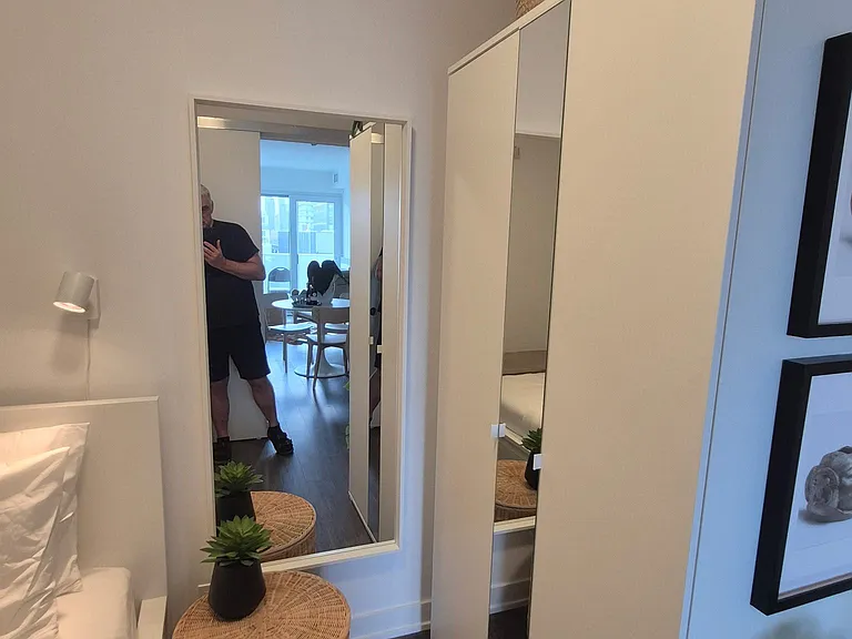88 Queen St E #3215 — Photo 13