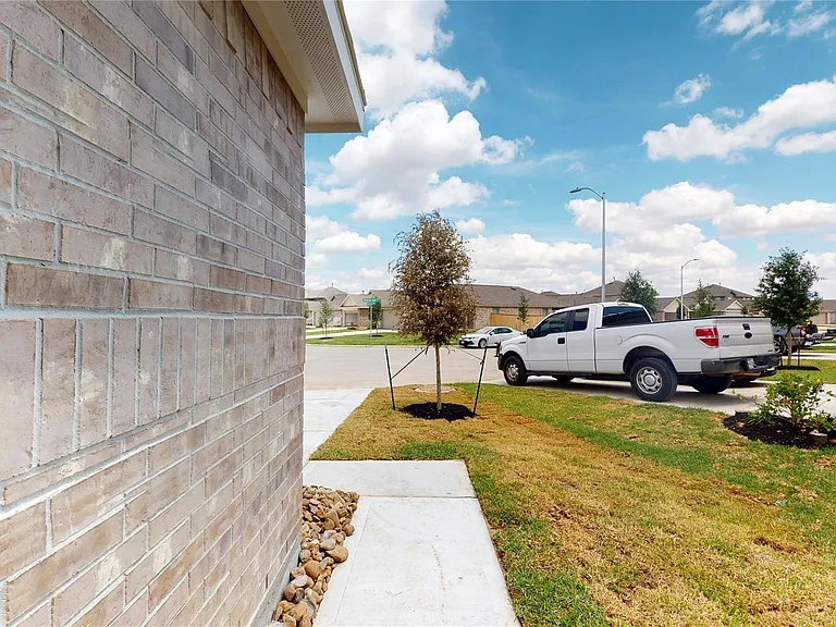 26923 Wilderye Cove Ln — Photo 3