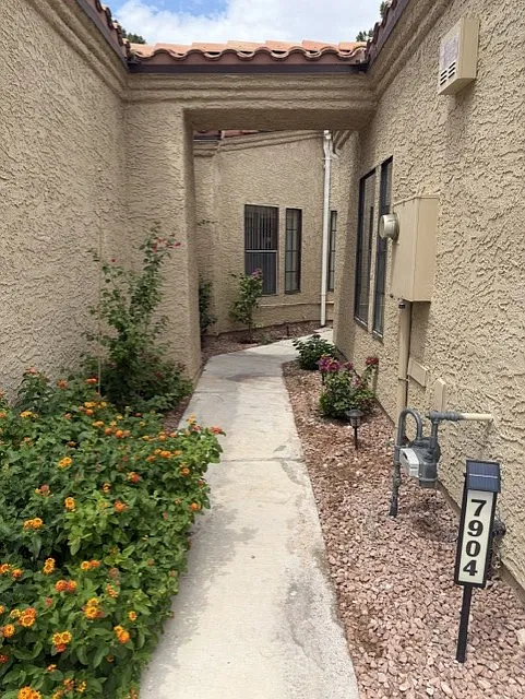 7904 Shelter Island Way — Photo 2