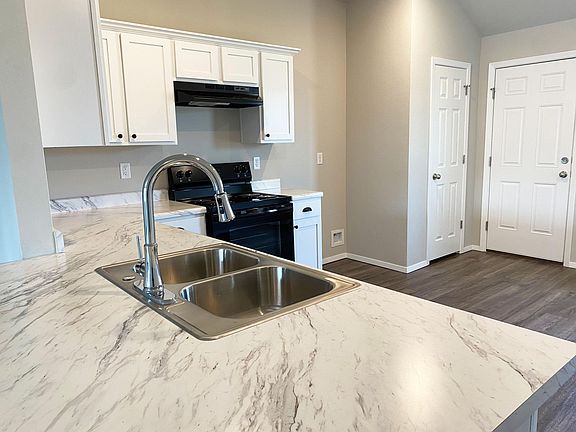 4th image of 1770 Eveningshade Ln