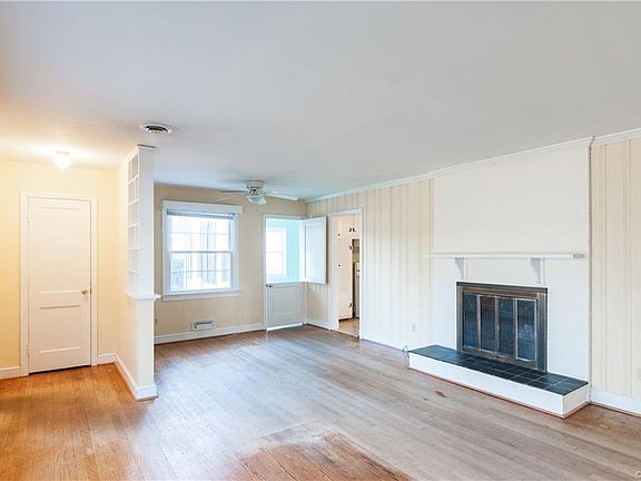 2nd image of 1518 Westbury Dr