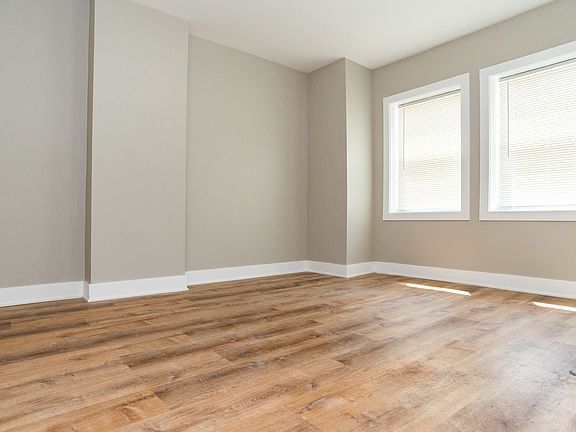 4th image of 2442 W Taylor St #1
