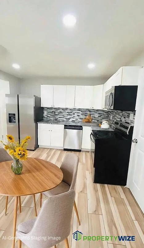 3 bed, 2.0 bath, 1350 sqft, $2,499 — Photo 1