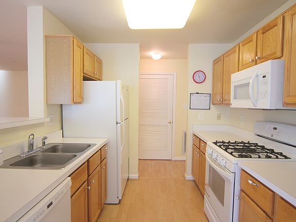 Lots of countertop space