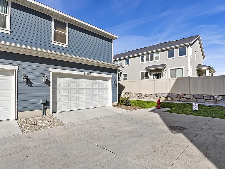 14806 S Queens Garden Ln — Photo 26